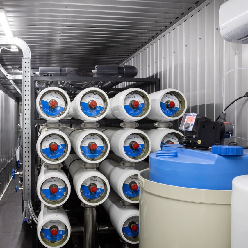 Osmosi inversa containerizzata per la fornitura di acqua di processo ad alta capacità