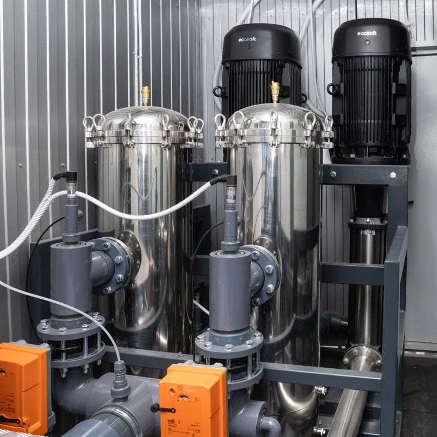Osmosi inversa containerizzata per la fornitura di acqua di processo ad alta capacità