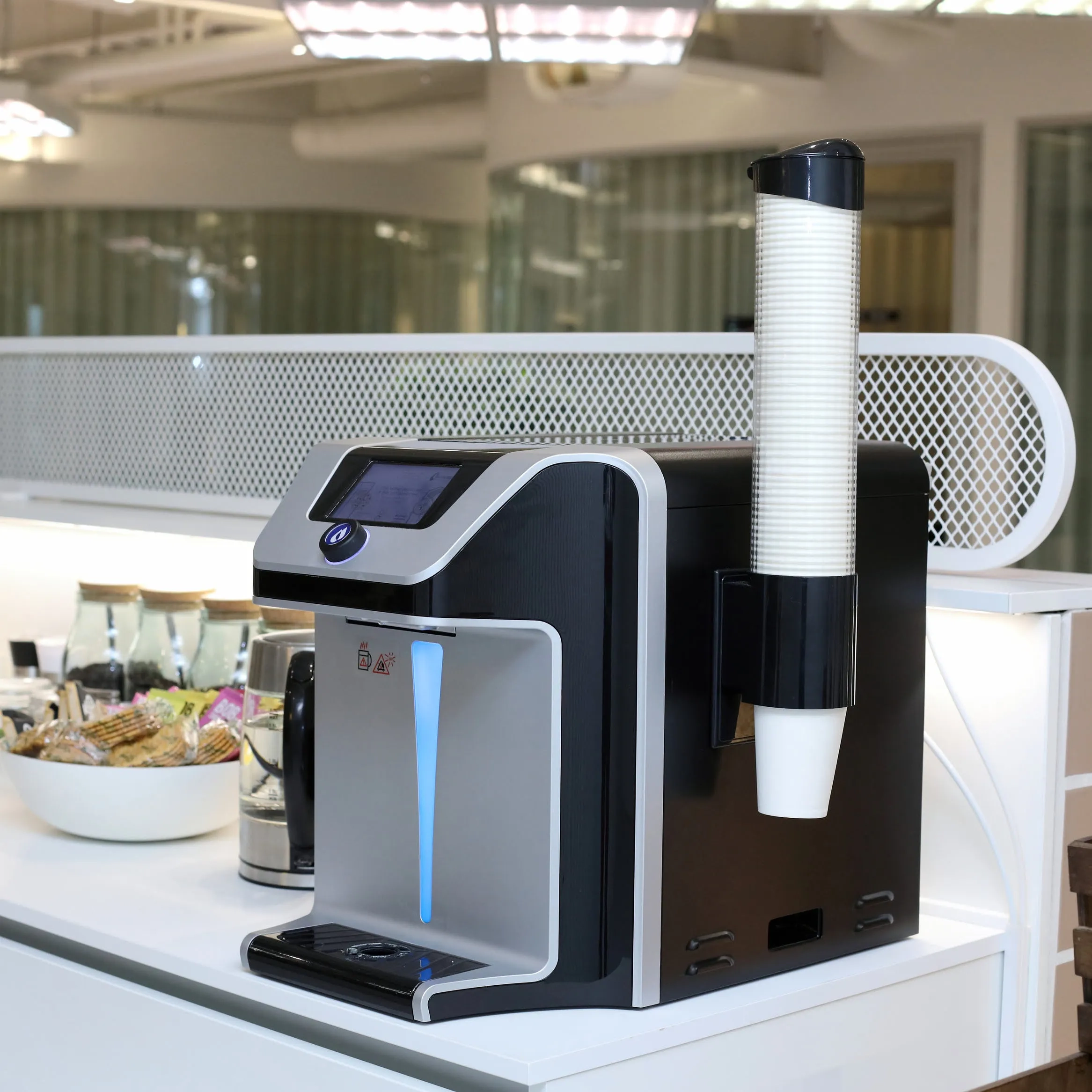 Drinking water for Tekhosting office