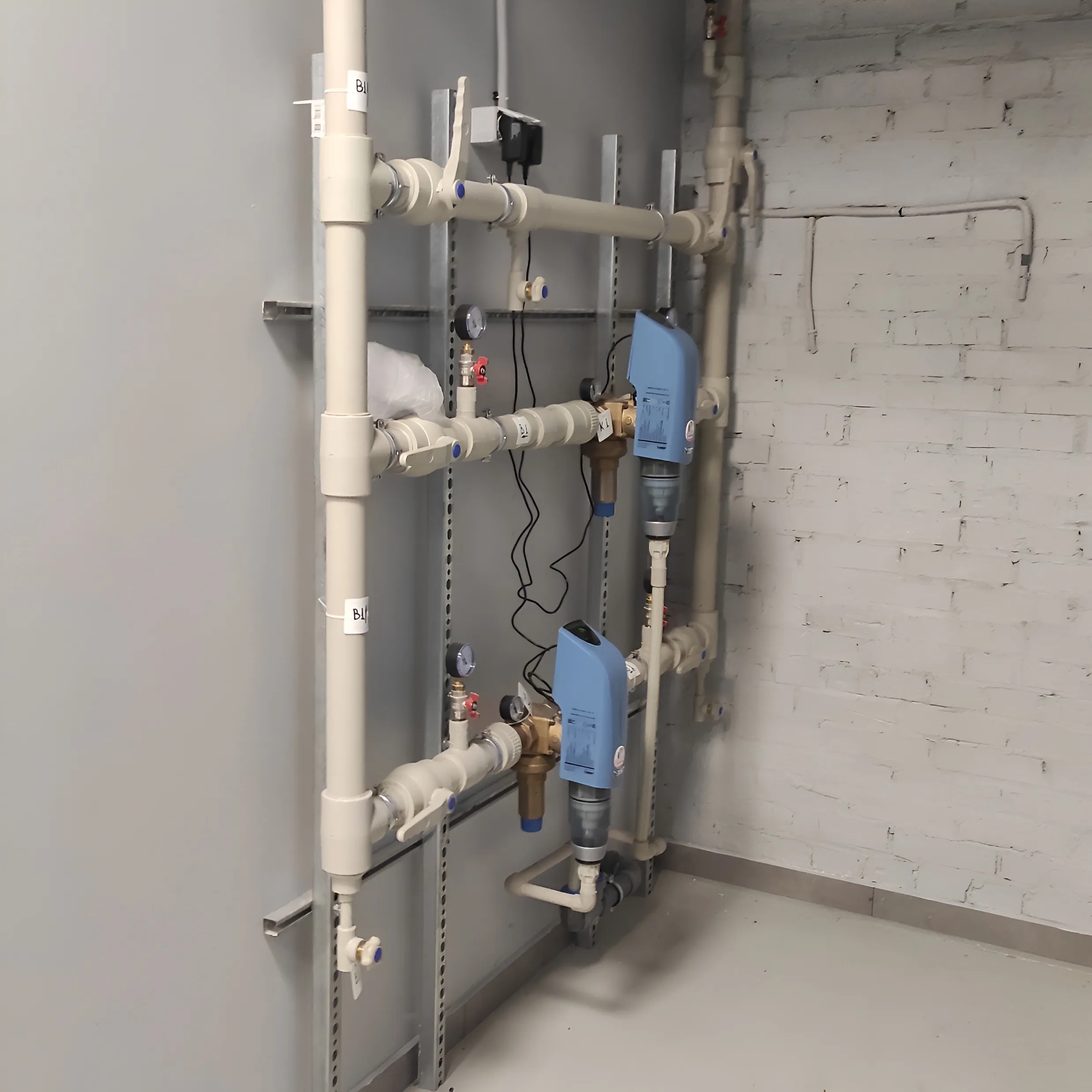 Comprehensive solution for providing water to a restaurant complex
