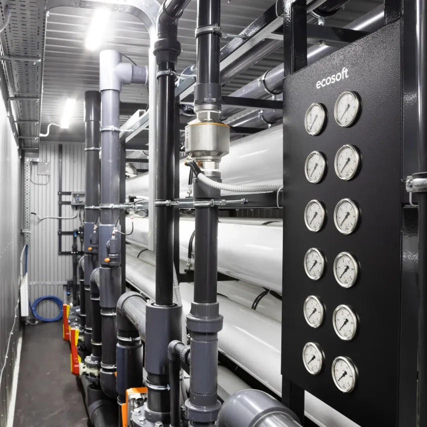 Osmosi inversa containerizzata per la fornitura di acqua di processo ad alta capacità